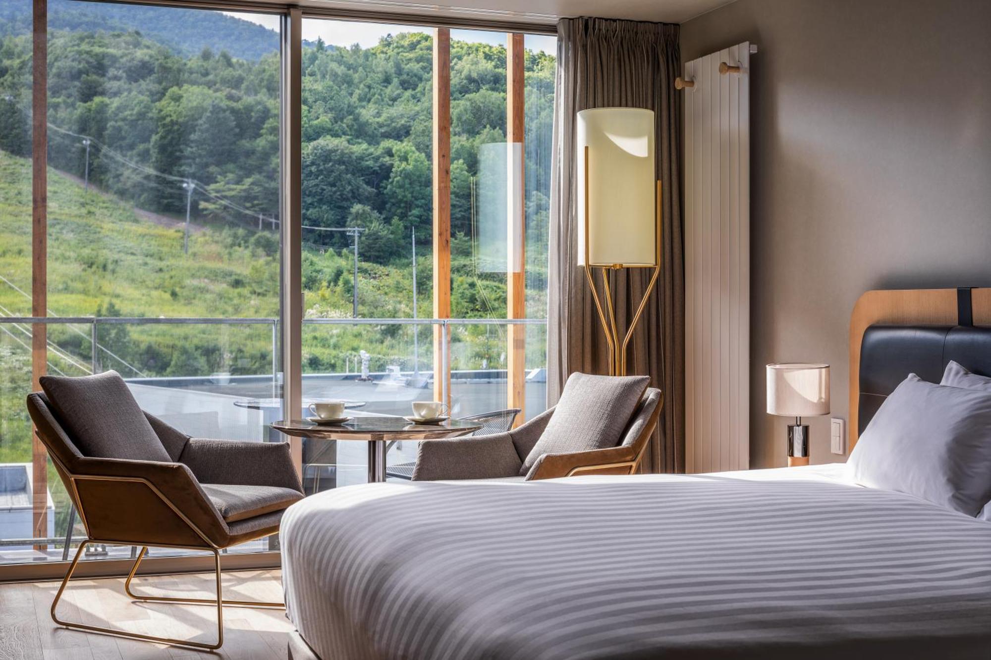 Fenix Furano Aparthotel Exterior photo